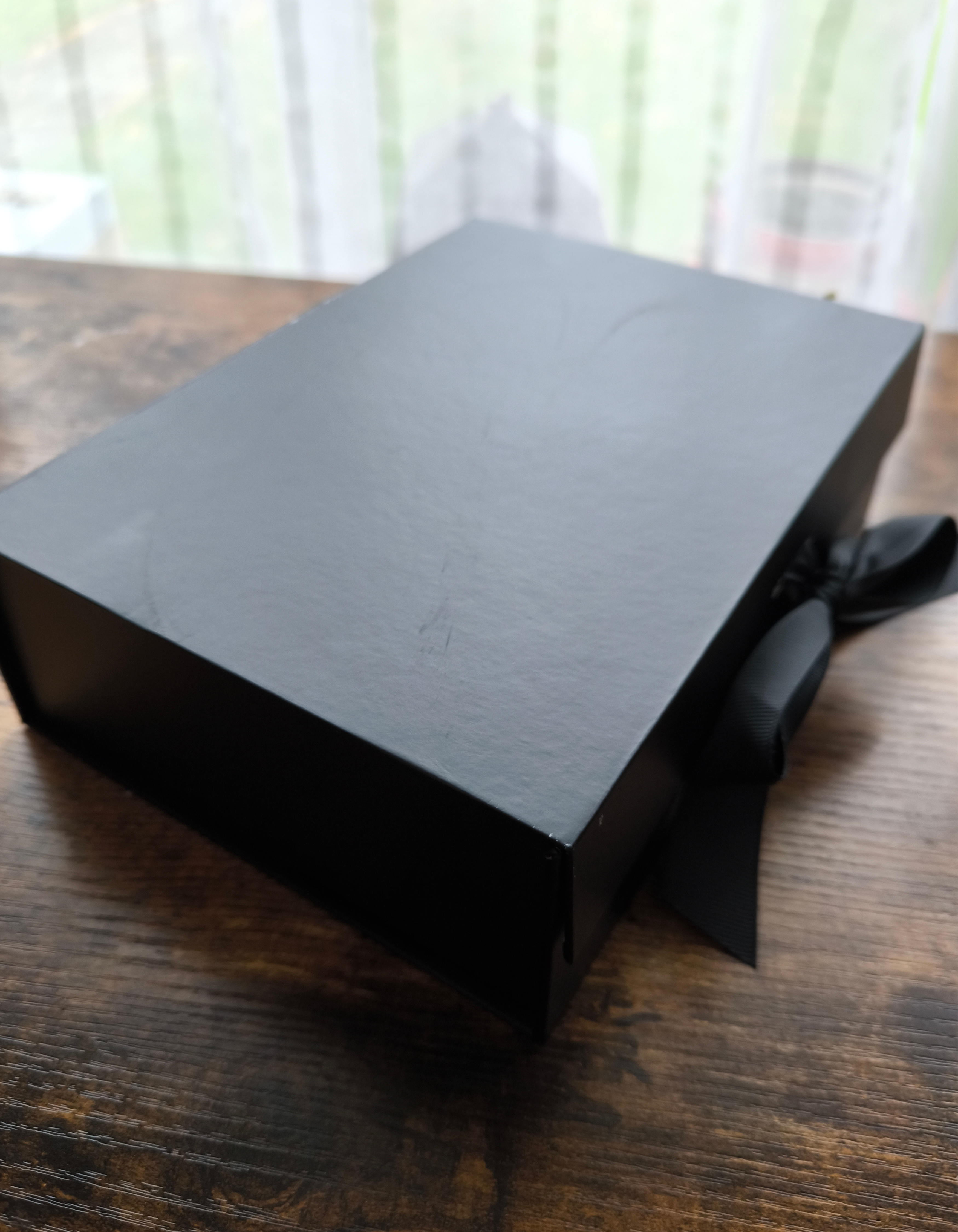 M gift box T-shirt &tea light